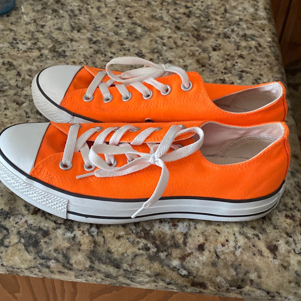 Orange converse size 9 womens or 7 mens shoes